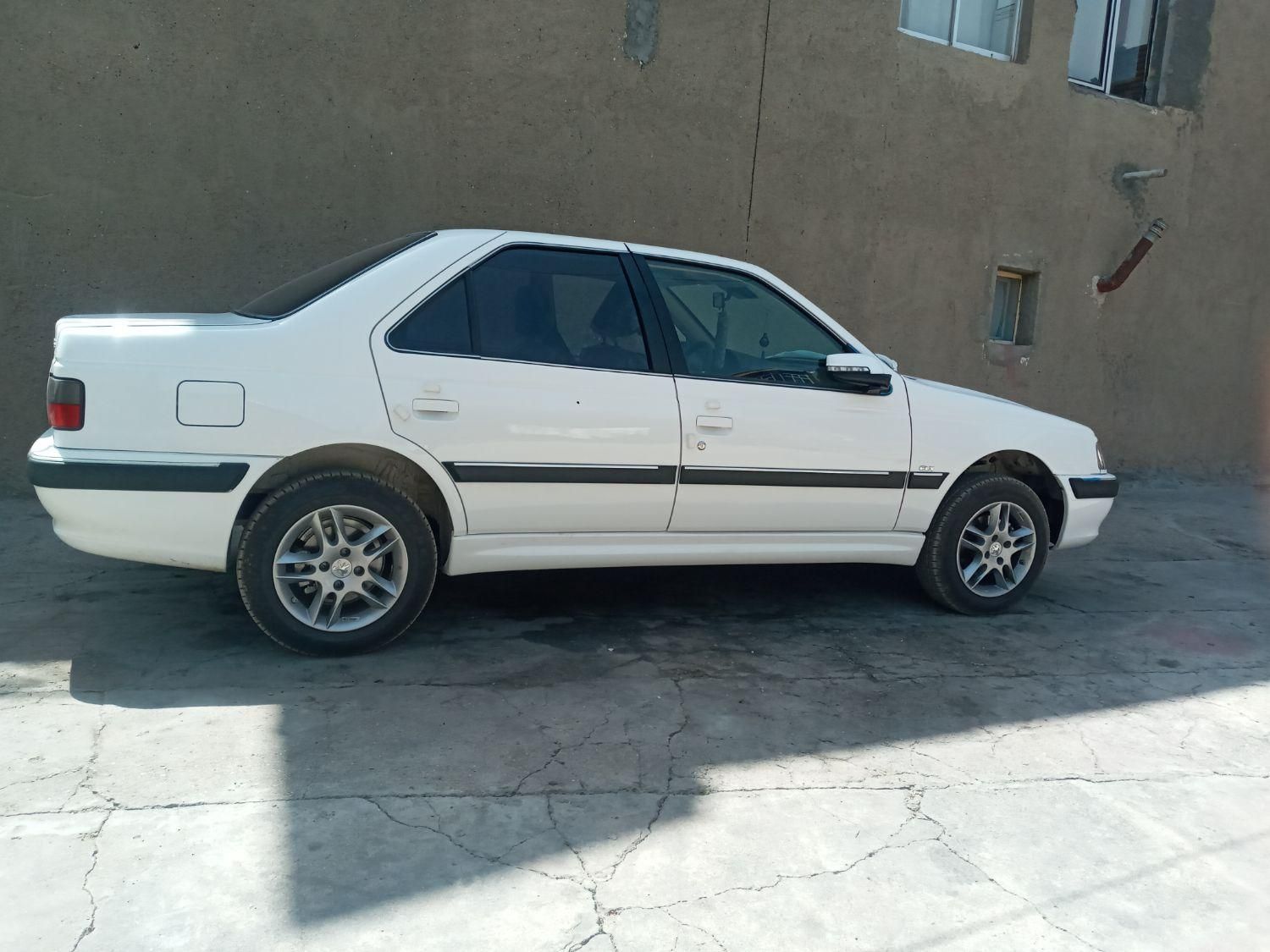 پژو پارس ELX-XU7P سفارشی - 1402