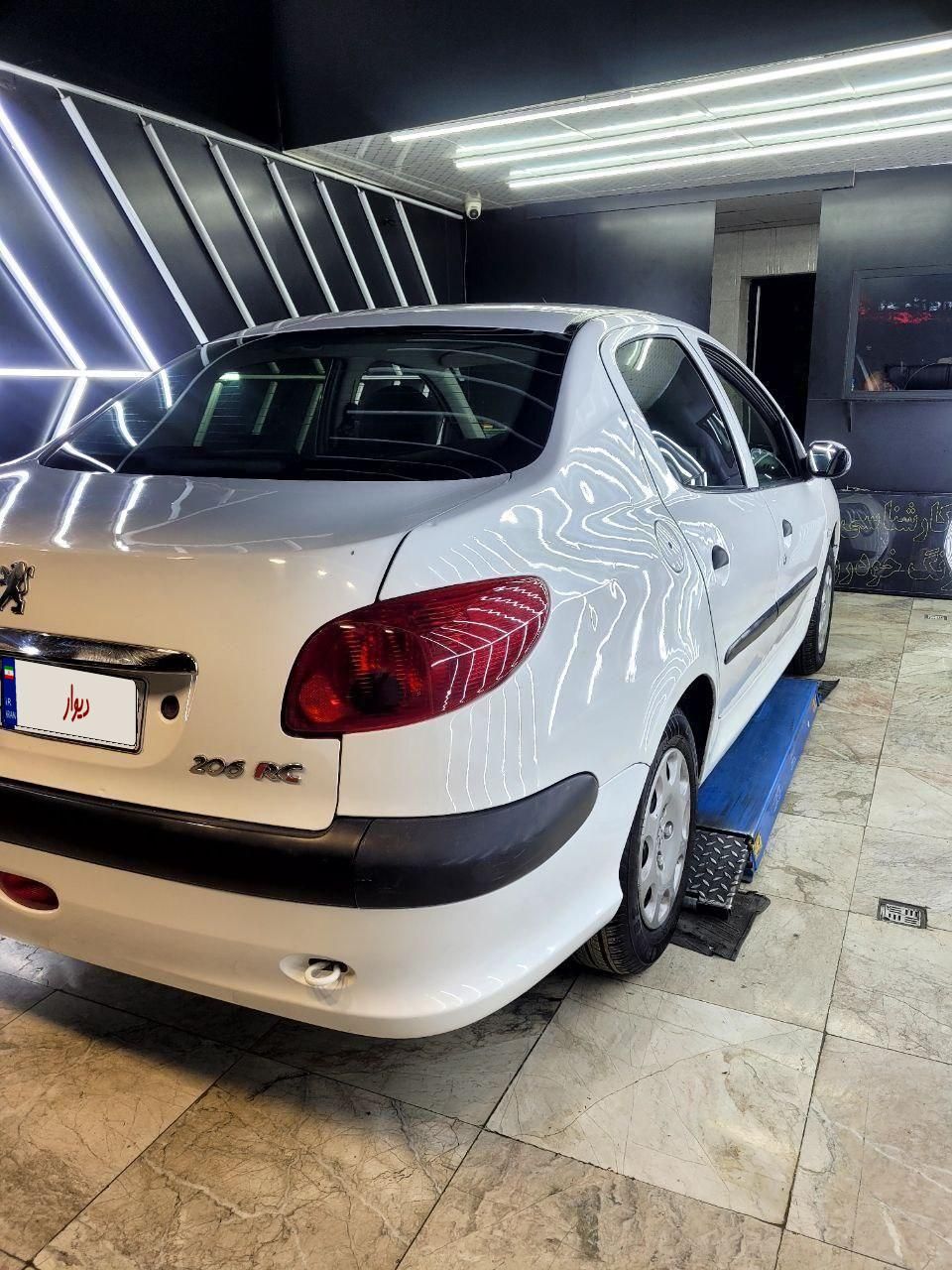 پژو 206 SD v8 - 1390