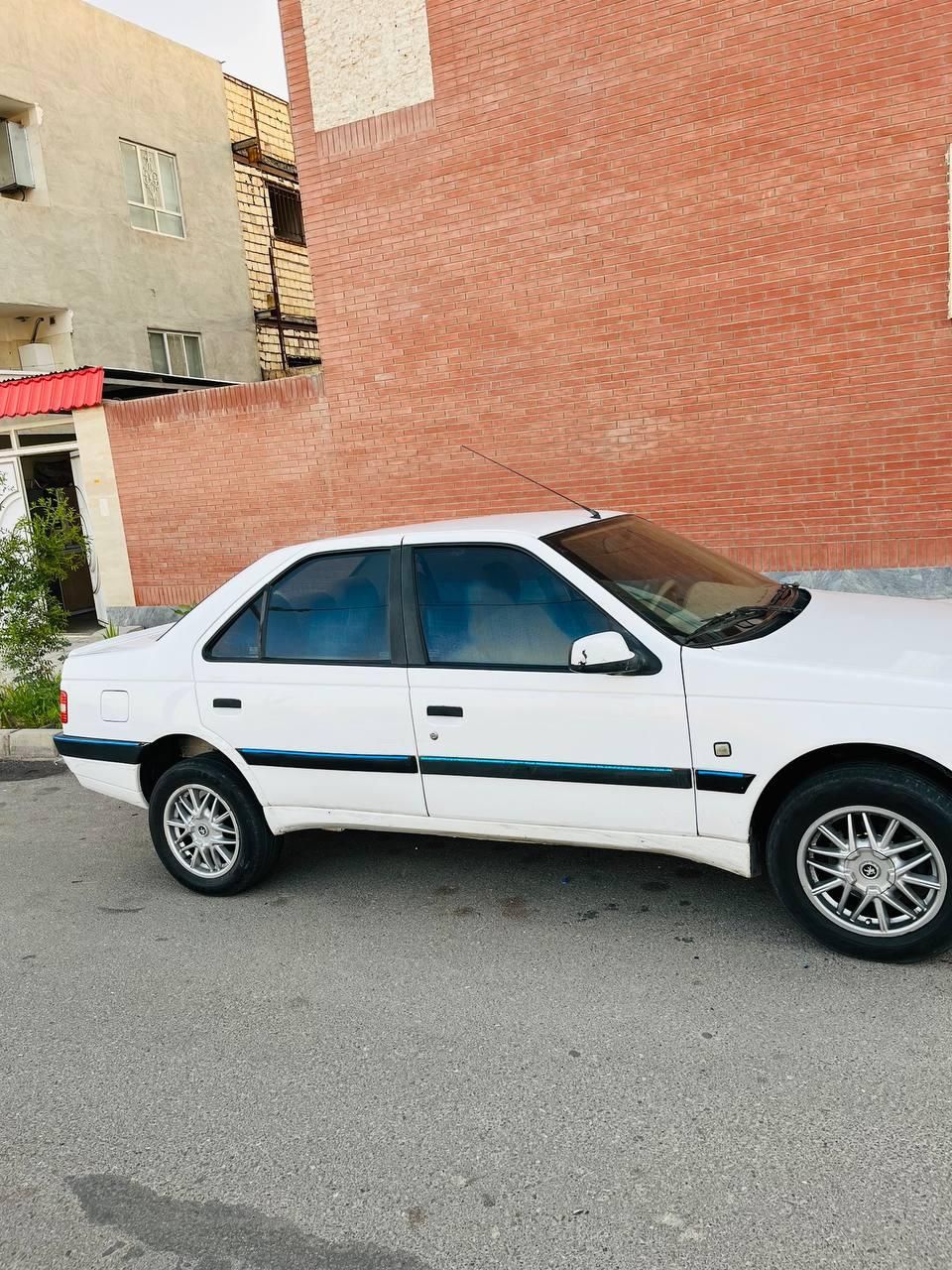 پژو 405 SLX بنزینی TU5 - 1390