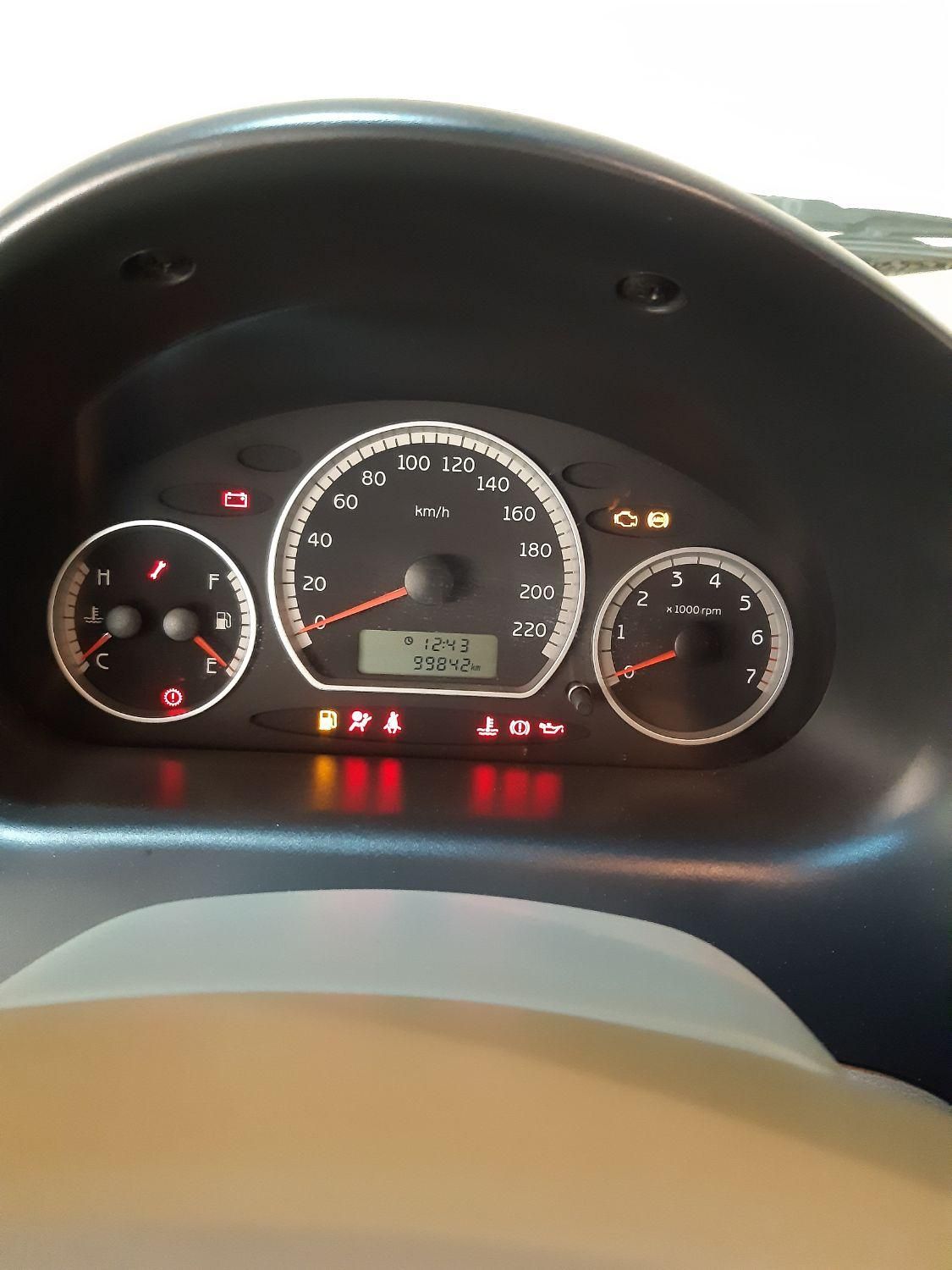 ام وی ام 110 چهار سیلندر دنده ای - 2014