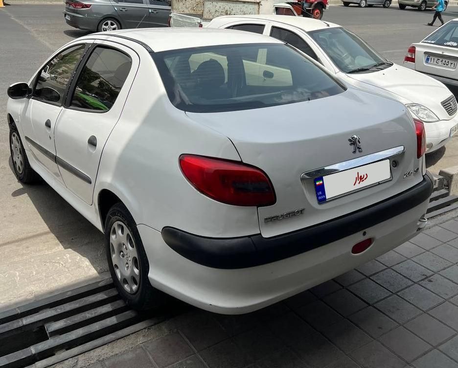 پژو 206 SD v1 - 1389