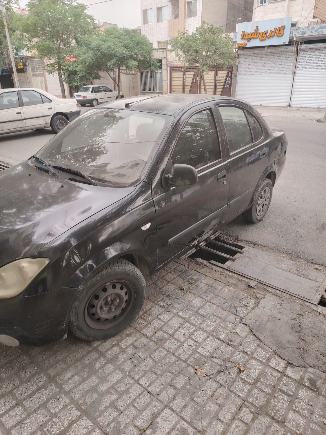 تیبا صندوق دار SX - 1390