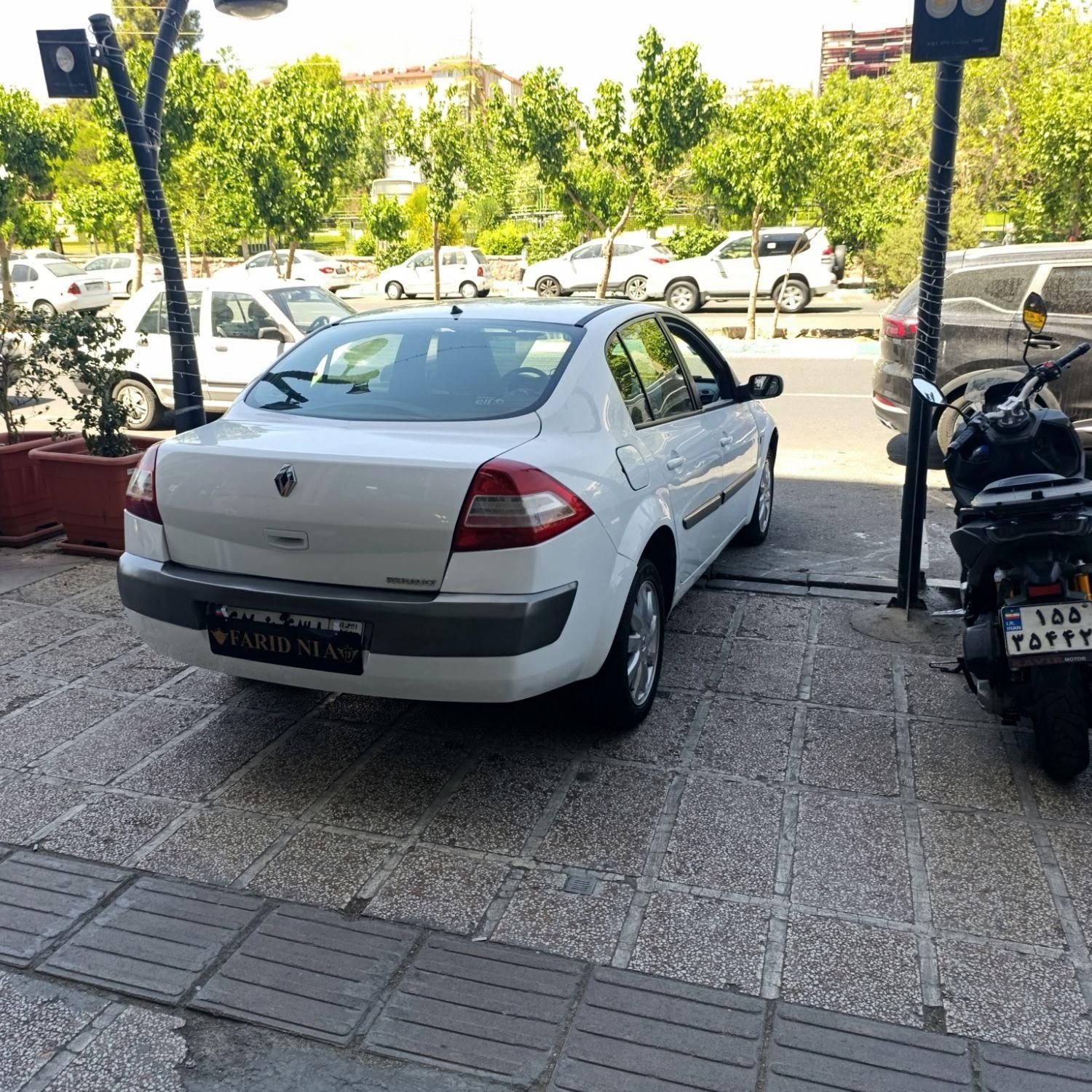 رنو مگان پارس خودرو 2000 - 2012