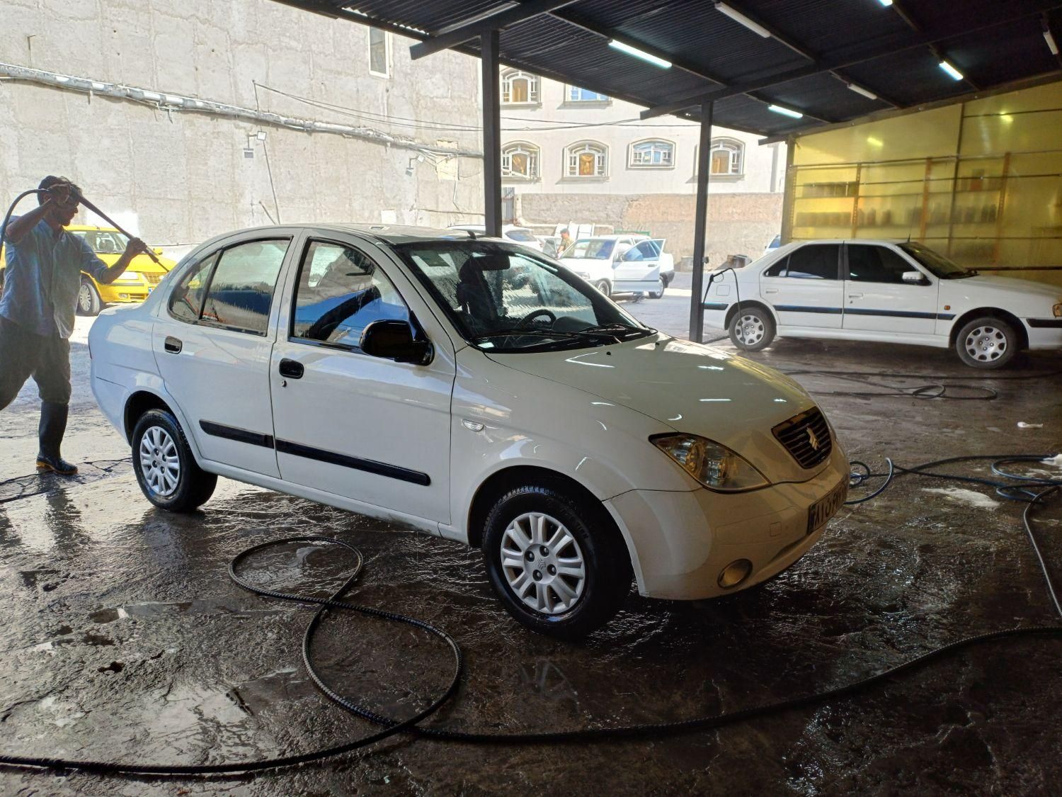 تیبا صندوق دار SX - 1395