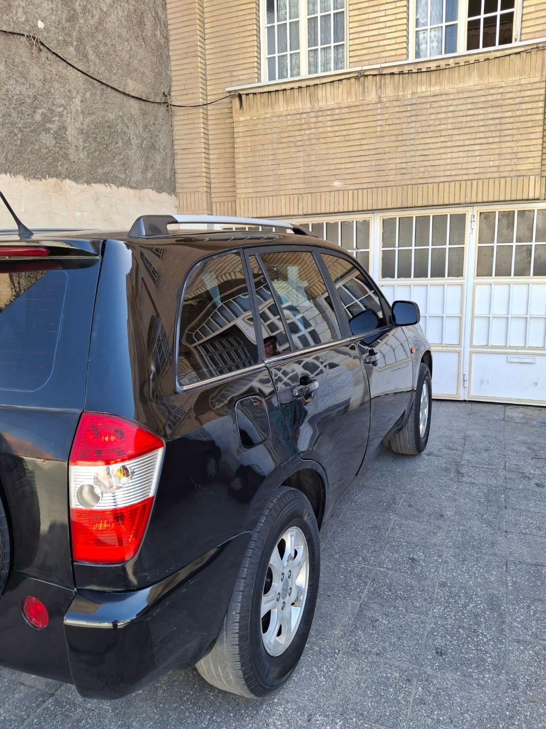 خودرو ام وی ام، X33 آگهی ann_18126386