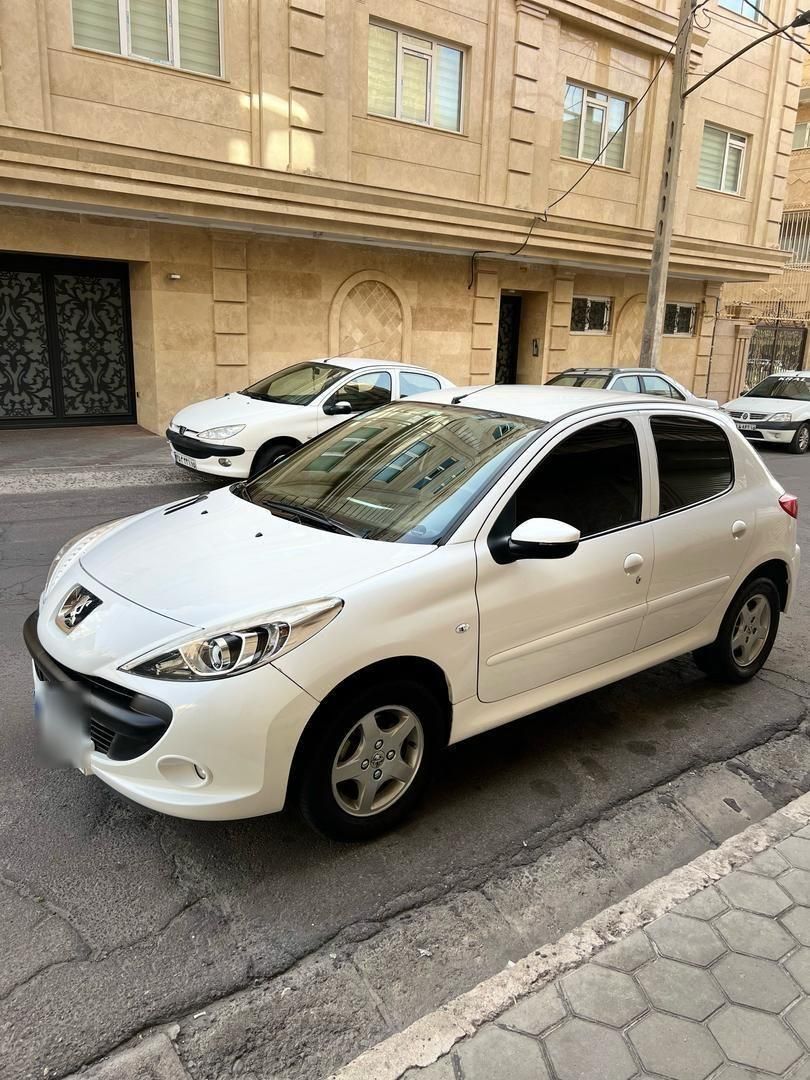 پژو 207 دنده‌ای - 1390