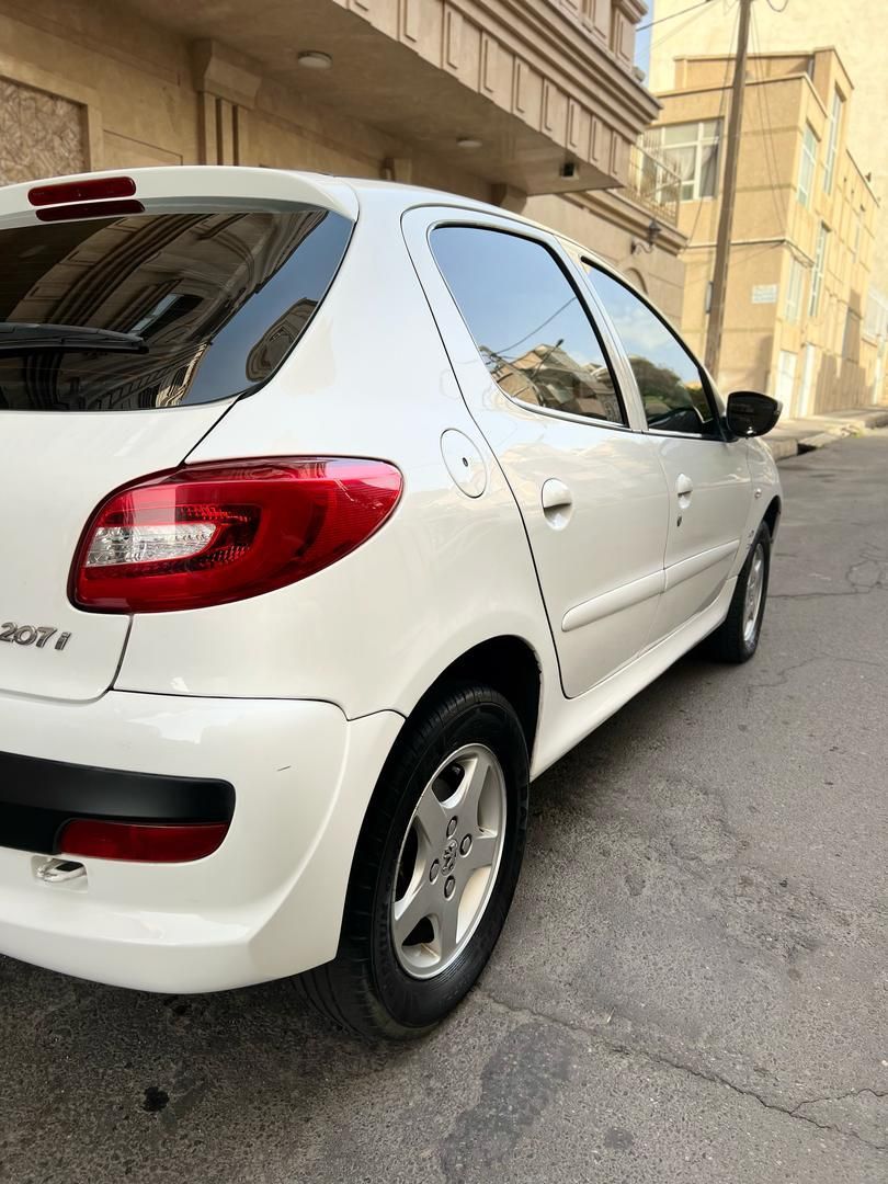 پژو 207 دنده‌ای - 1390