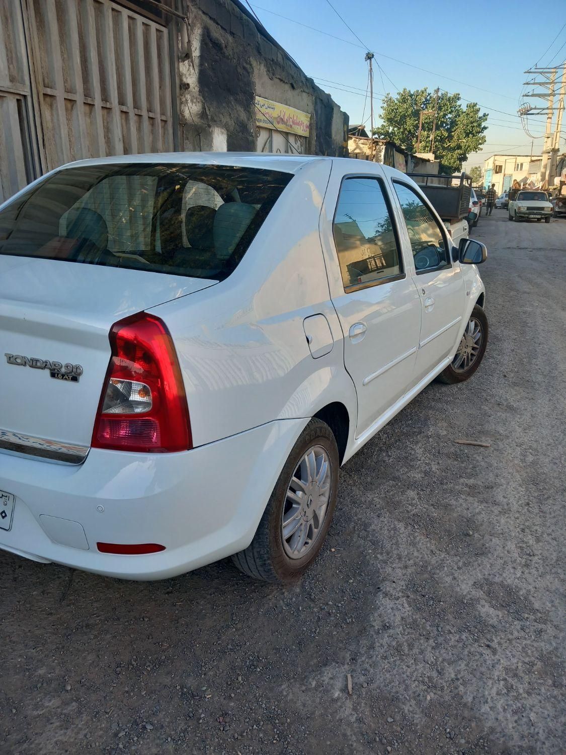 رنو تندر 90 پلاس اتوماتیک - 1396