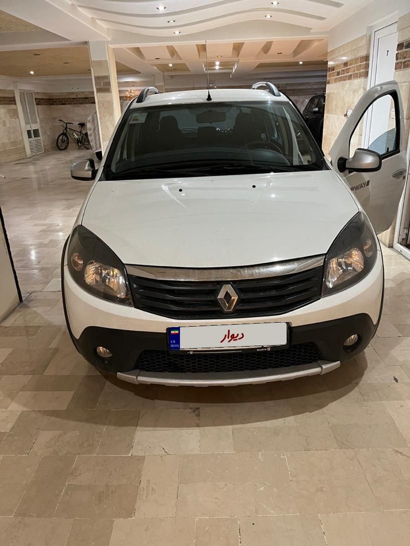 خودرو رنو، ساندرو آگهی ann_18127036