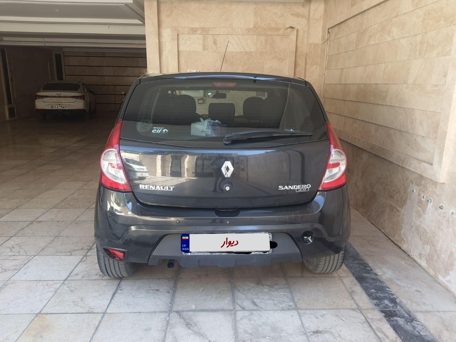 خودرو رنو، ساندرو آگهی ann_18128719