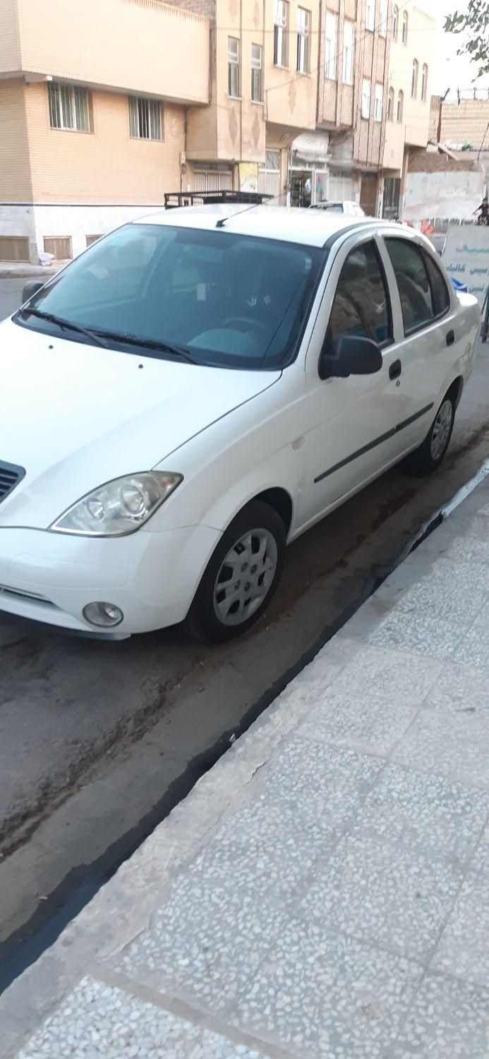 تیبا صندوق دار SX - 1400