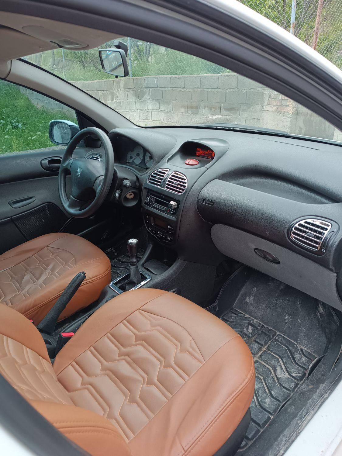 پژو 206 SD v8 - 1396