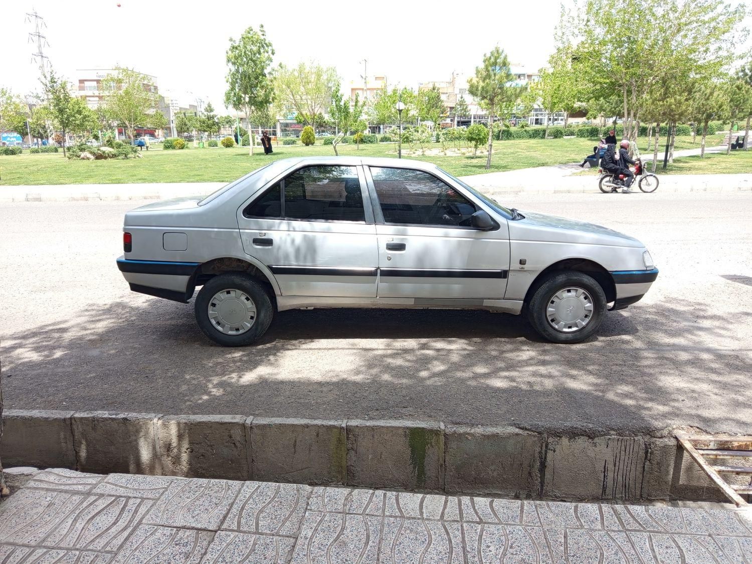 پژو 405 GLX - دوگانه سوز - 1389