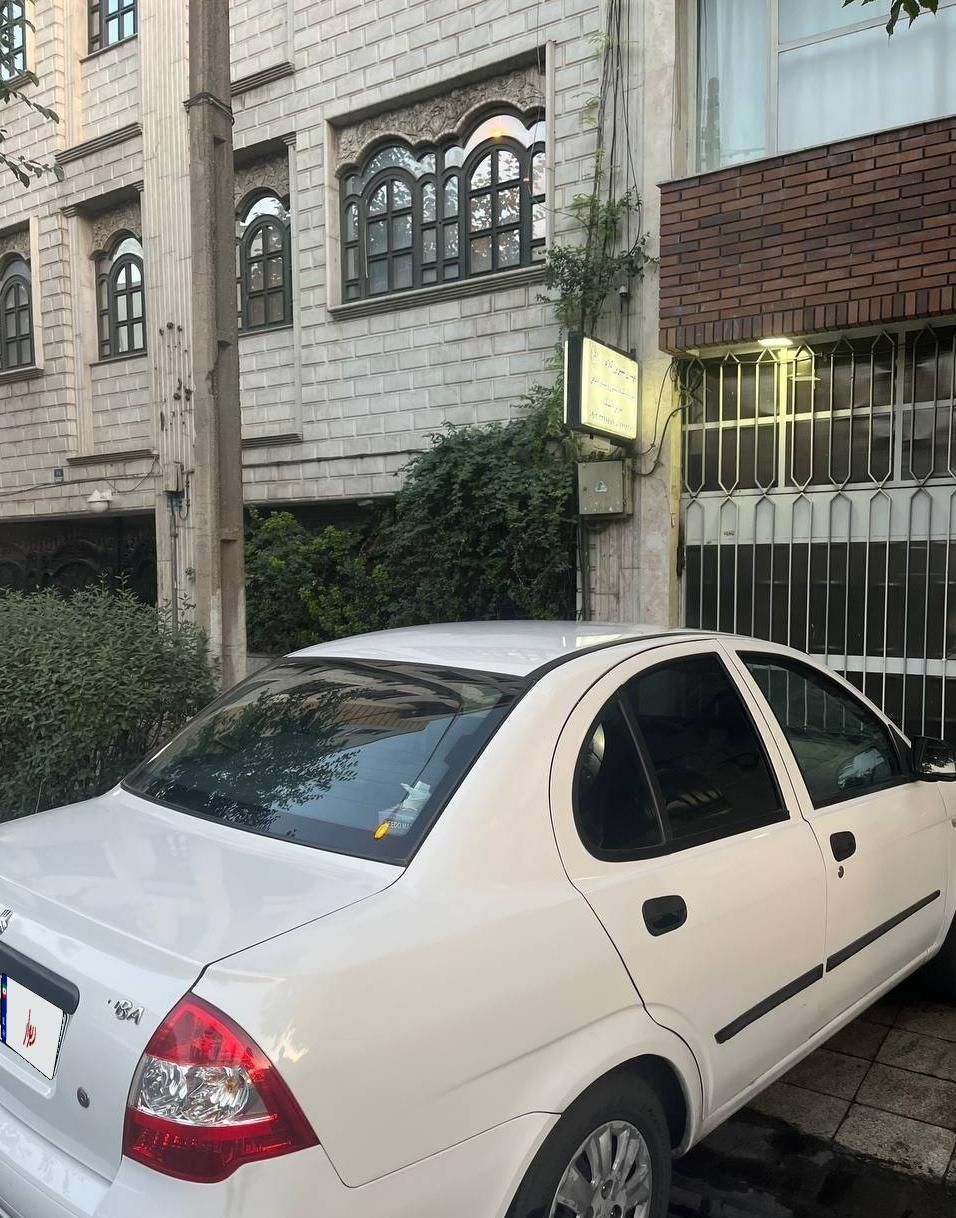 تیبا صندوق دار SX - 1400