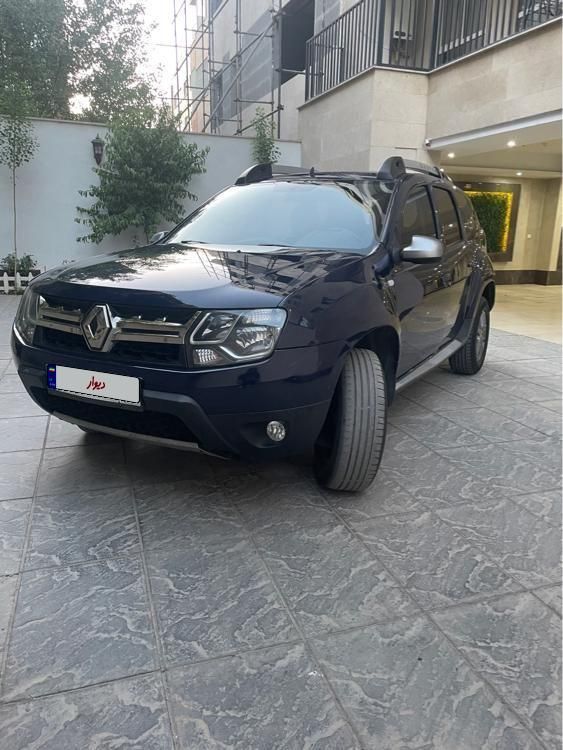 خودرو رنو، داستر آگهی ann_18130305