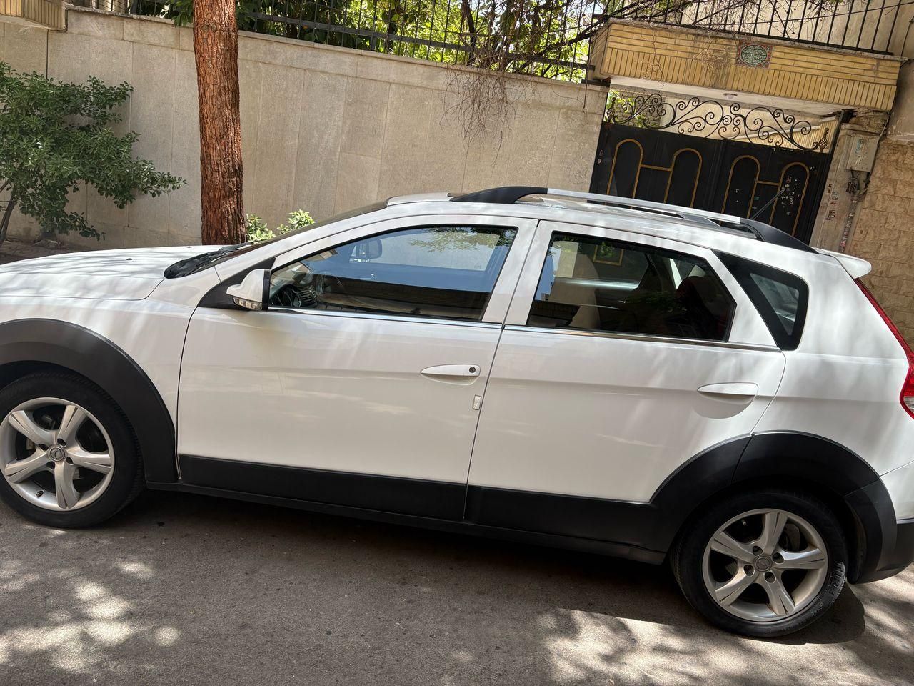 دانگ فنگ H30 کراس اتوماتیک - 1397