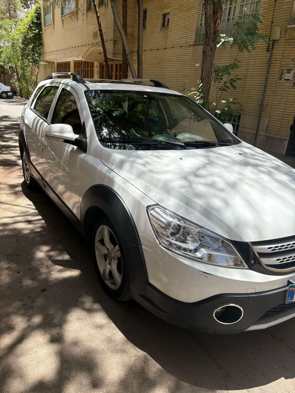 خودرو دانگ فنگ، H30 کراس آگهی ann_18130417