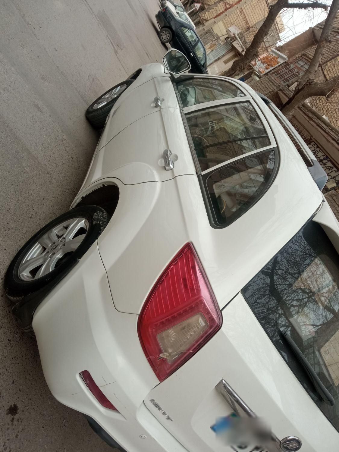 لیفان X60 دنده‌ای - 2013