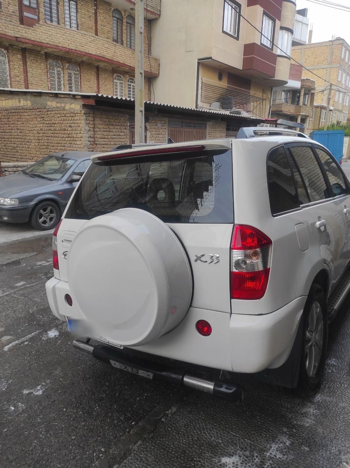 ام وی ام X33 دنده‌ای ساده - 2012