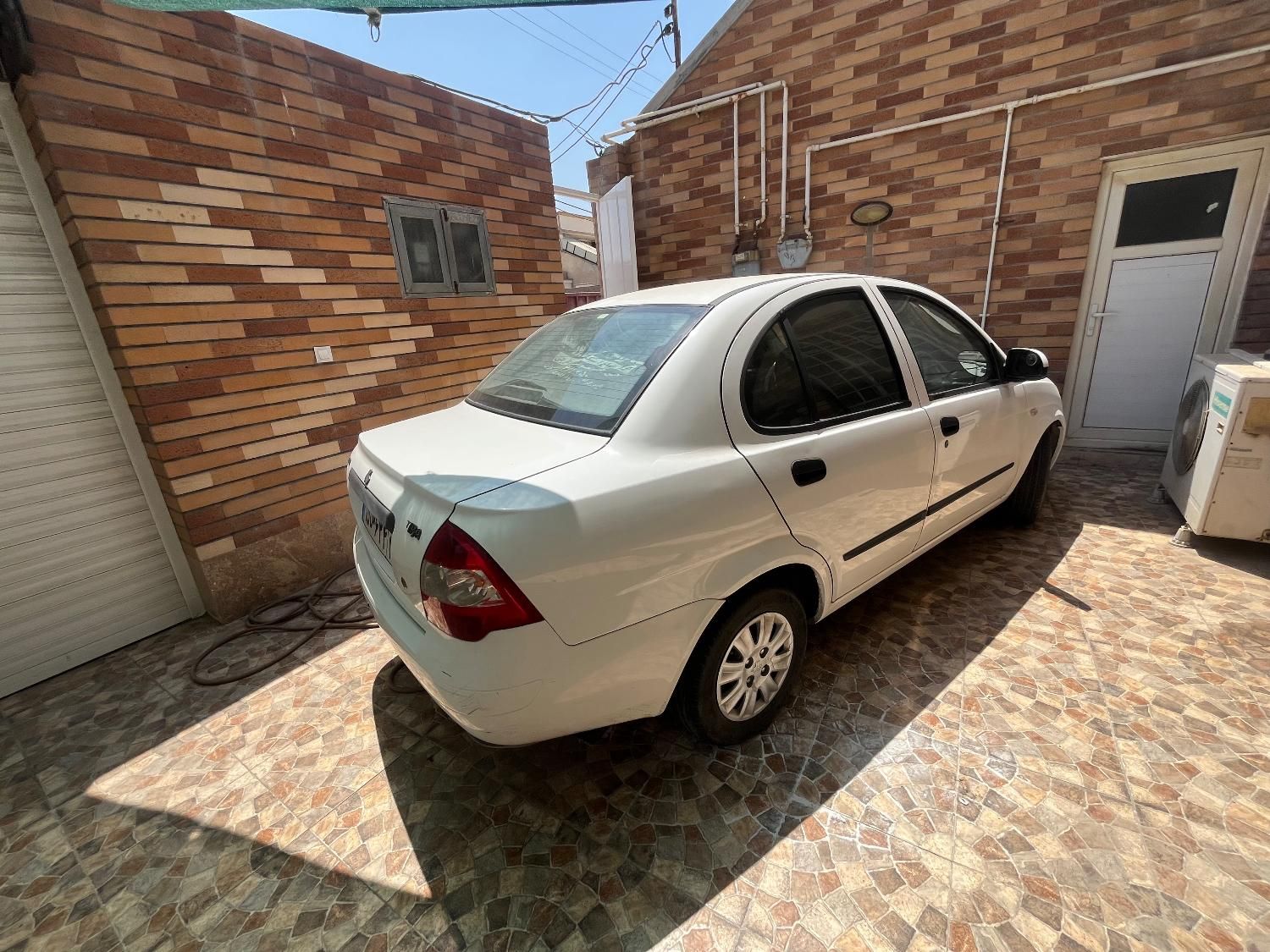 تیبا صندوق دار SX - 1396