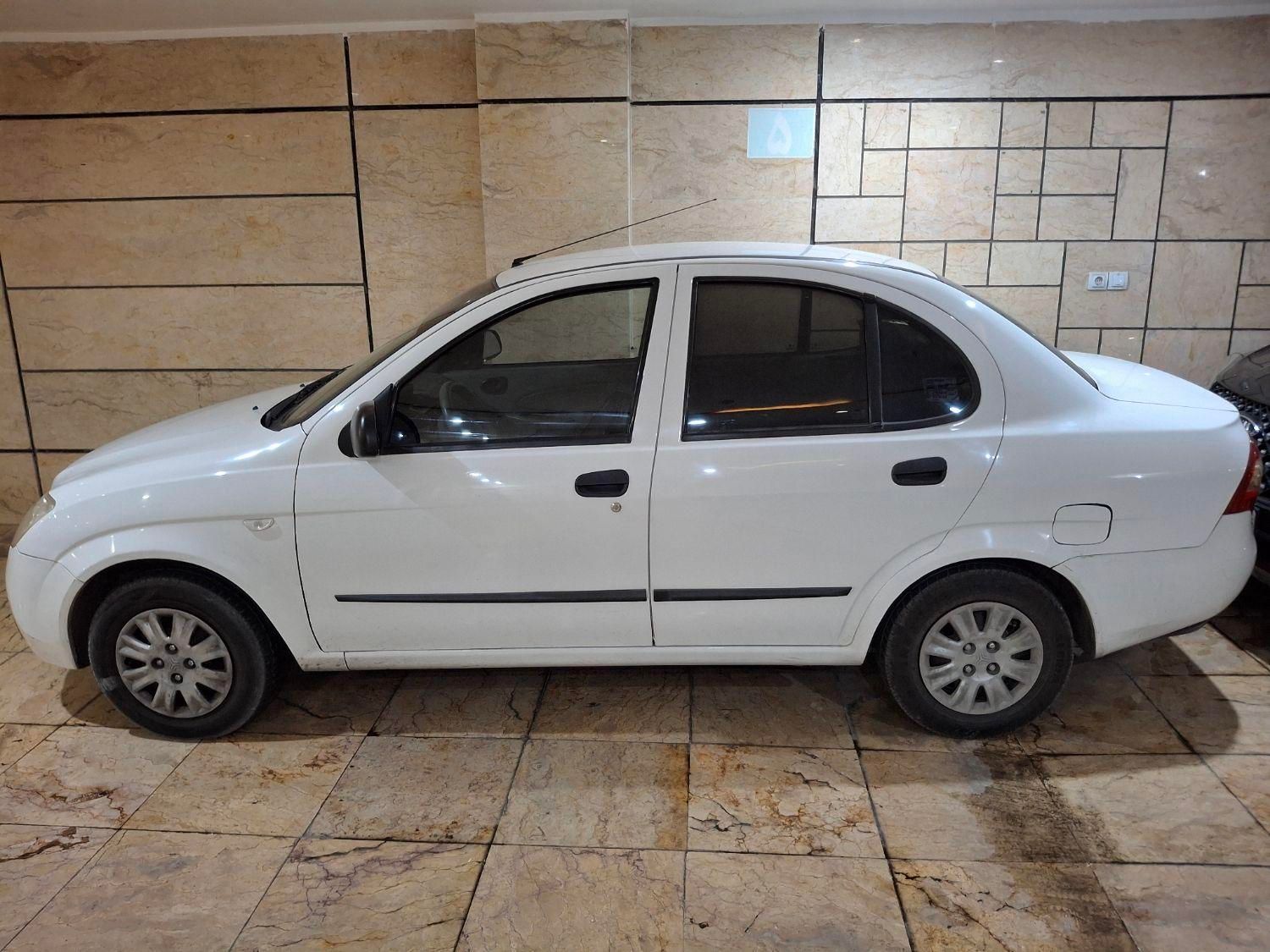 تیبا صندوق دار SX - 1396