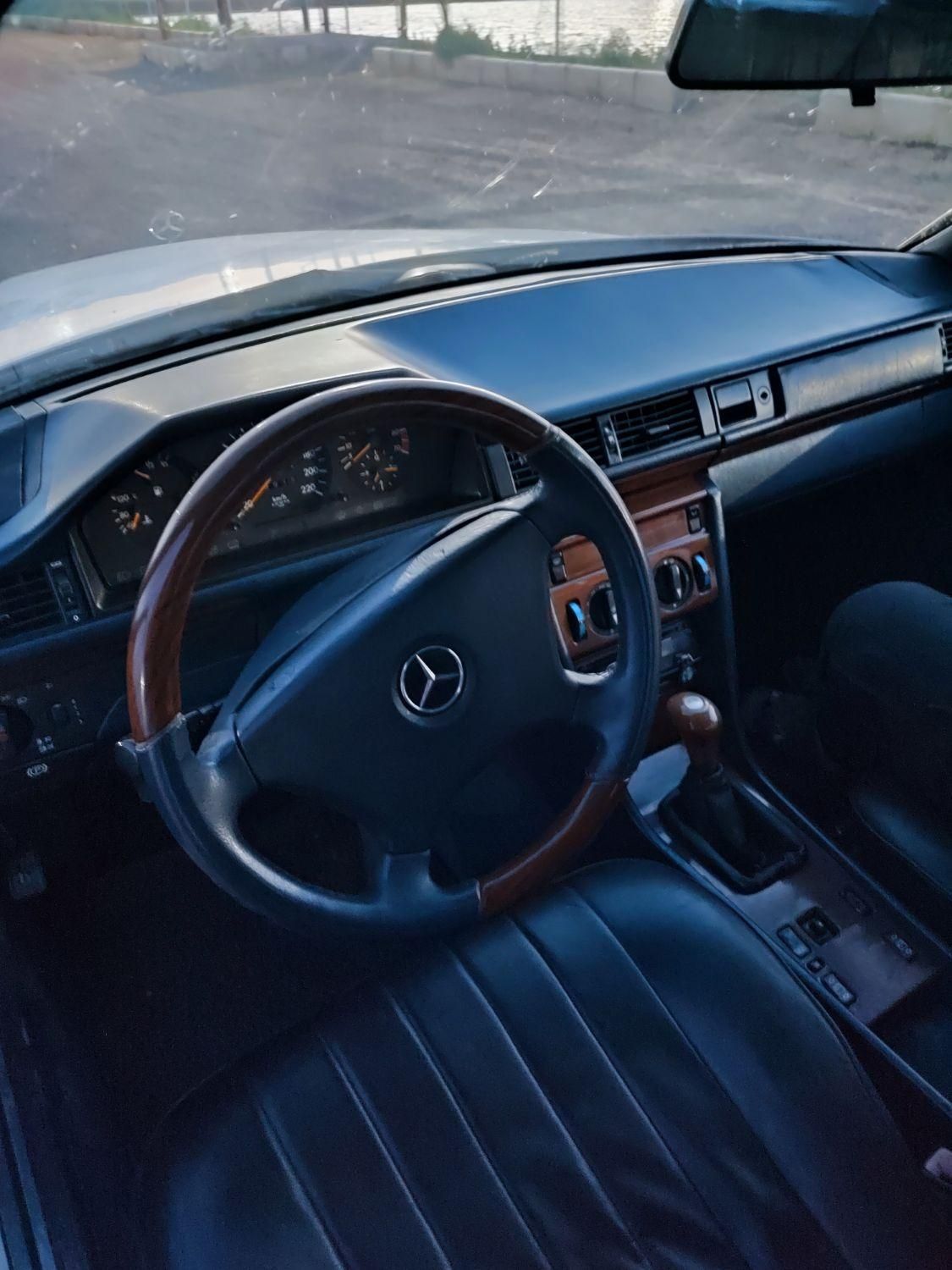 بنز E 230 - 1992