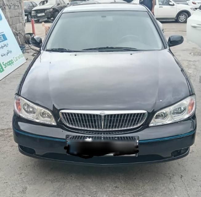 نیسان ماکسیما دنده‌ای - 2003