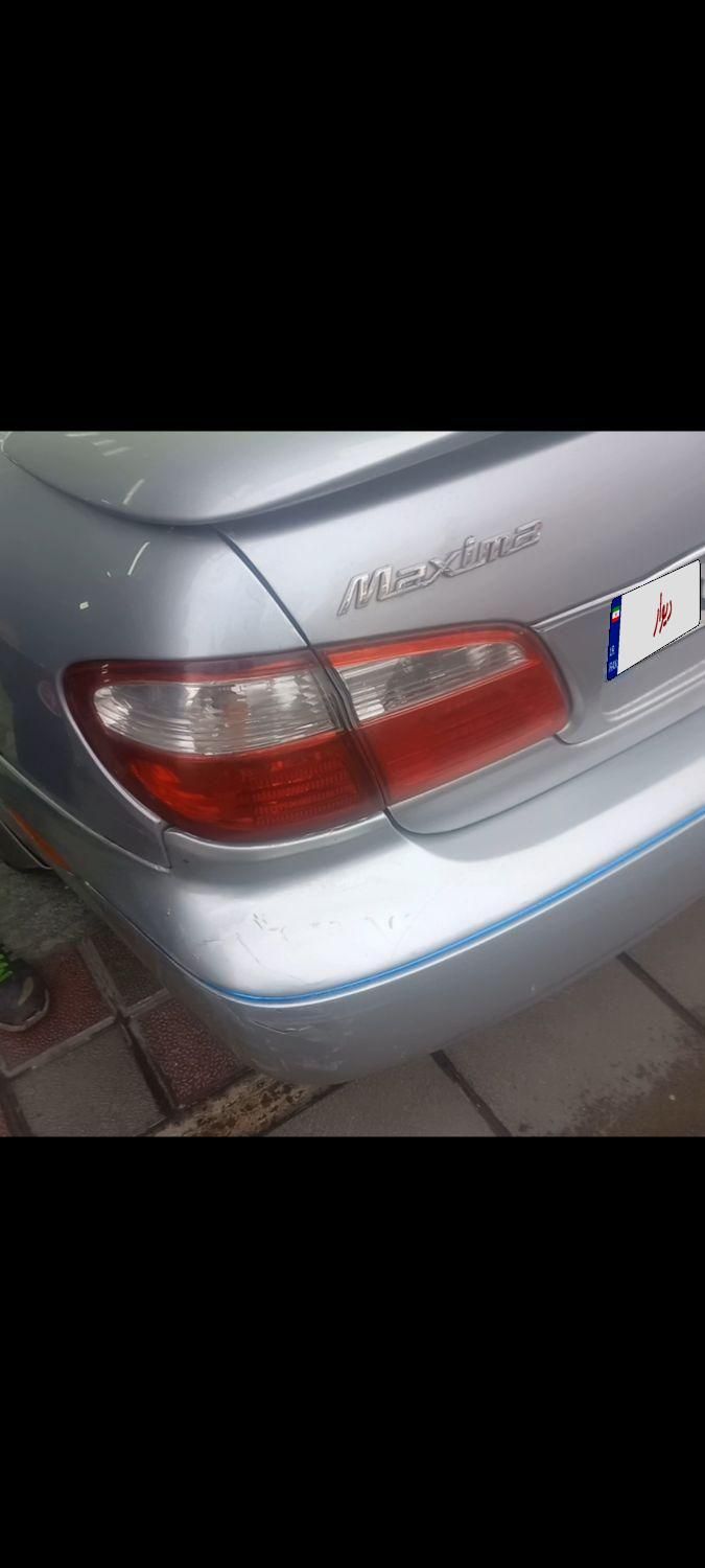 نیسان ماکسیما دنده‌ای - 2004