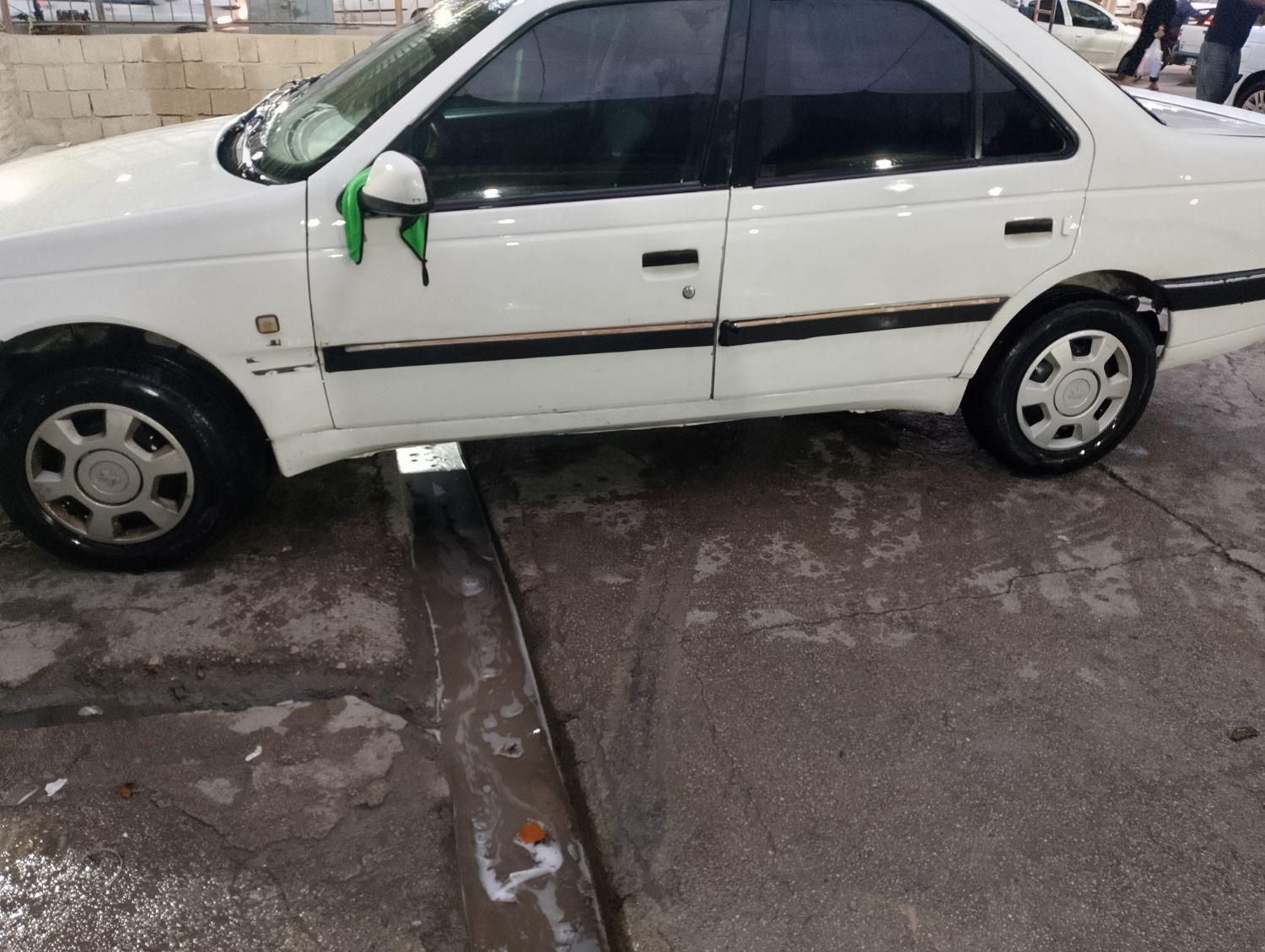 پژو 405 بنزینی GLX - TU5 - 1390