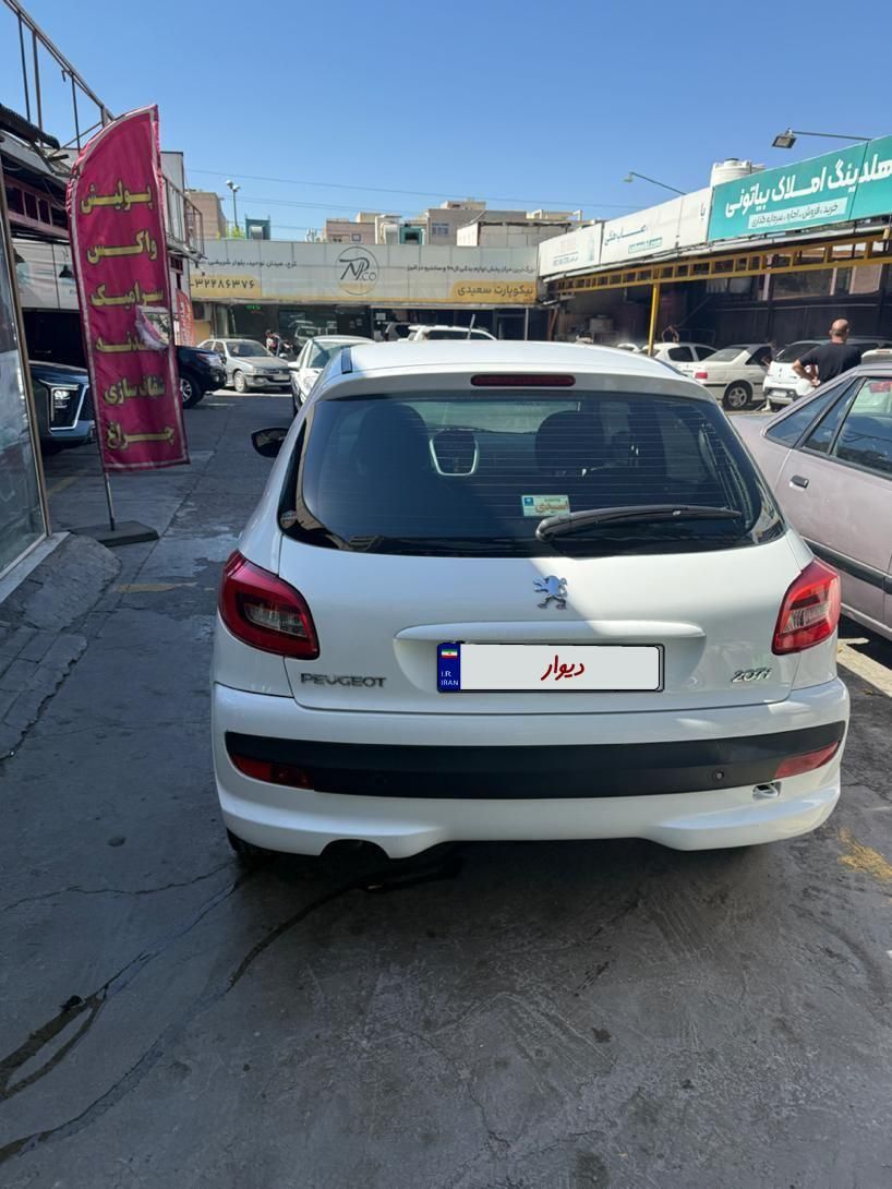 پژو 207 دنده‌ای - 1399