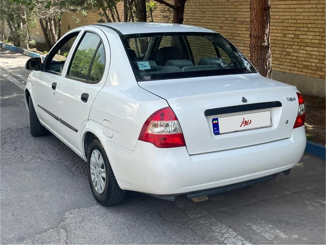 تیبا صندوق دار SX - 1400