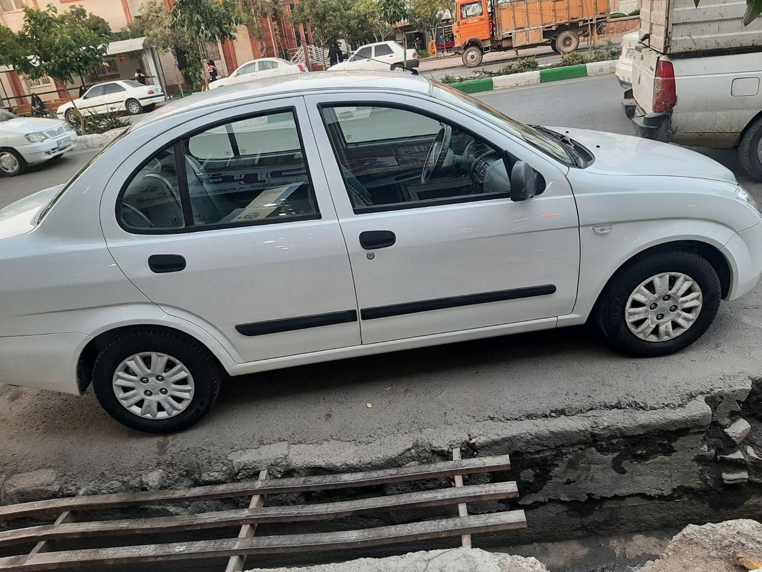 تیبا صندوق دار SX - 1395