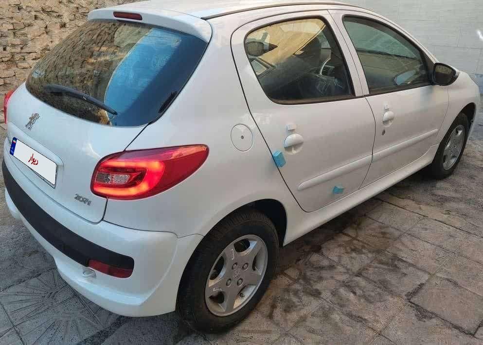 پژو 207 اتوماتیک TU5P - 1403