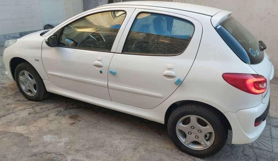 پژو 207 اتوماتیک TU5P - 1403