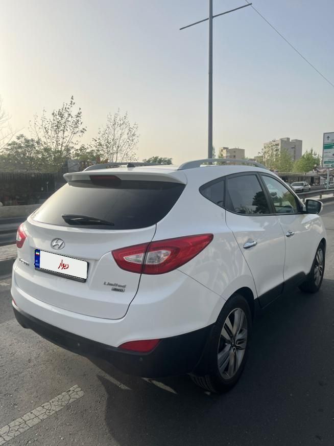 هیوندای توسان 2.4 لیتر - 2015