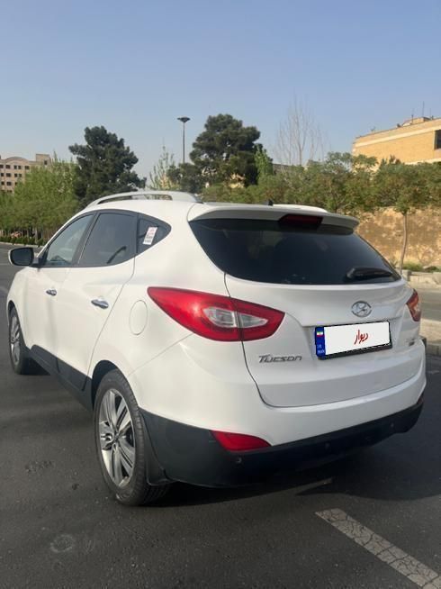 هیوندای توسان 2.4 لیتر - 2015
