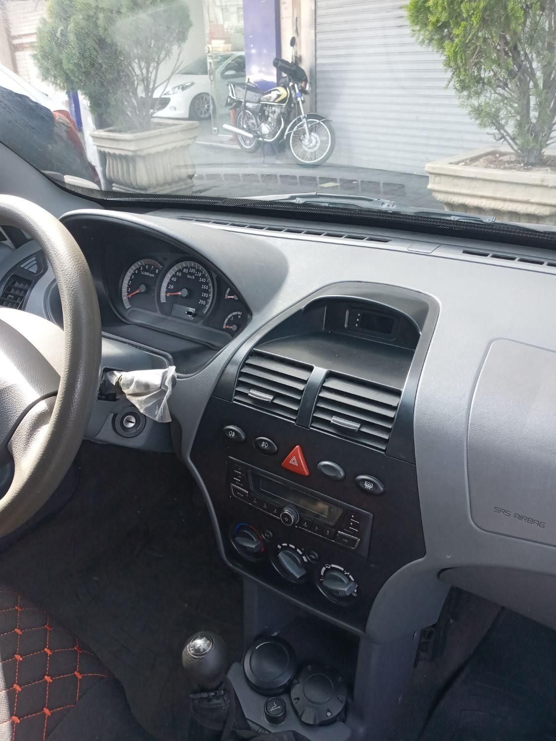تیبا صندوق دار SX - 1401