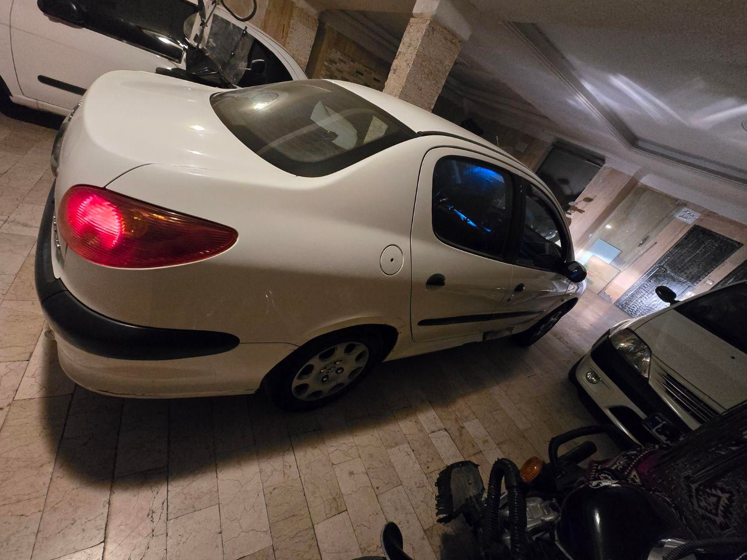 پژو 206 SD v8 - 1390