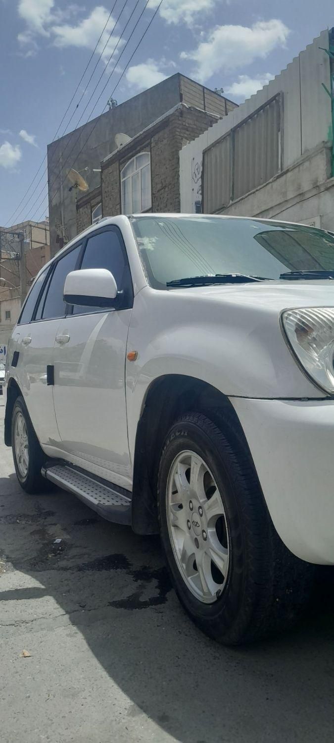 خودرو ام وی ام، X33 آگهی ann_18144295