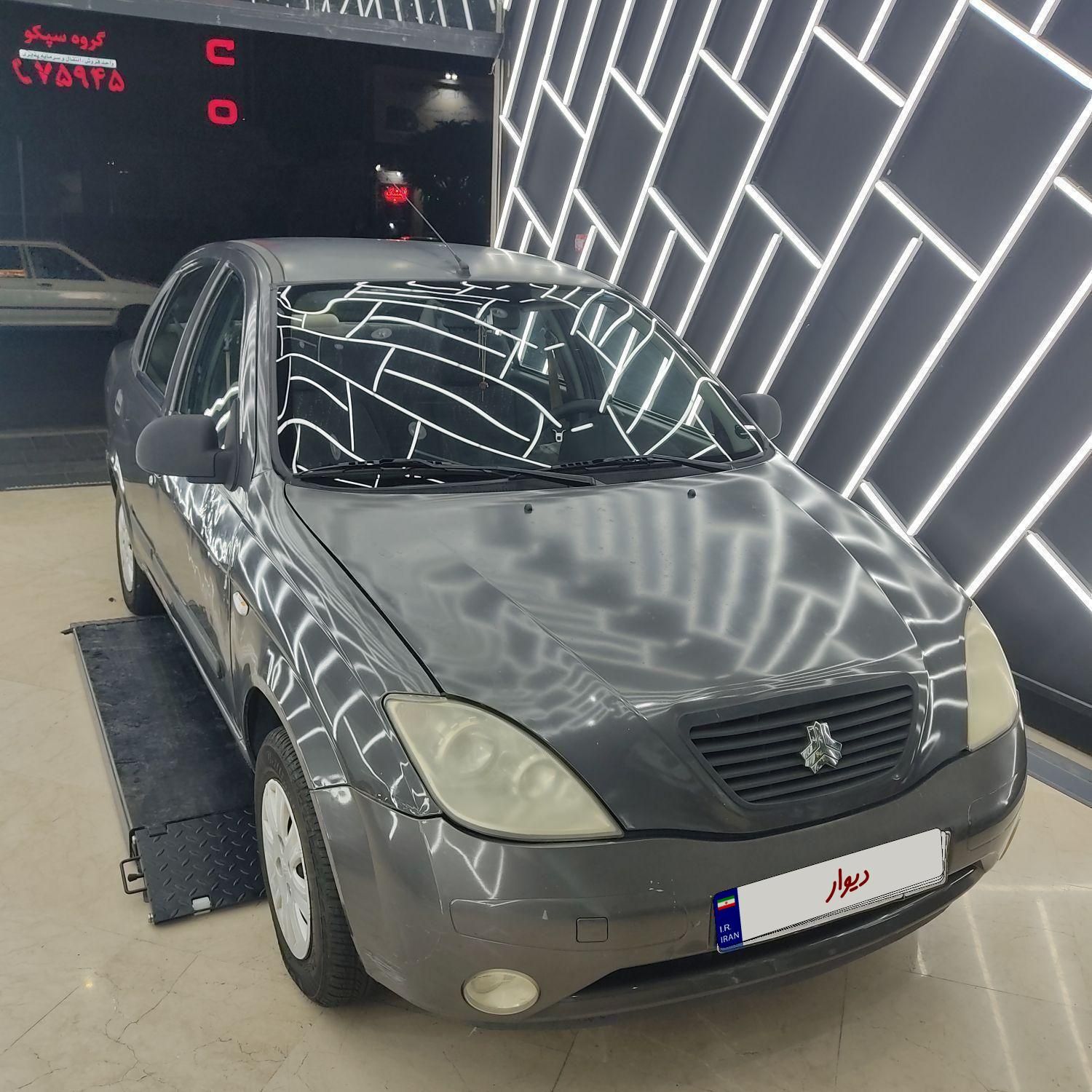 تیبا صندوق دار SX - 1392