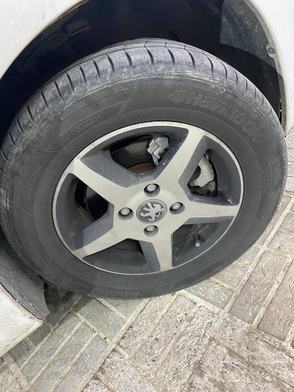 پژو 207 دنده‌ای - 1402