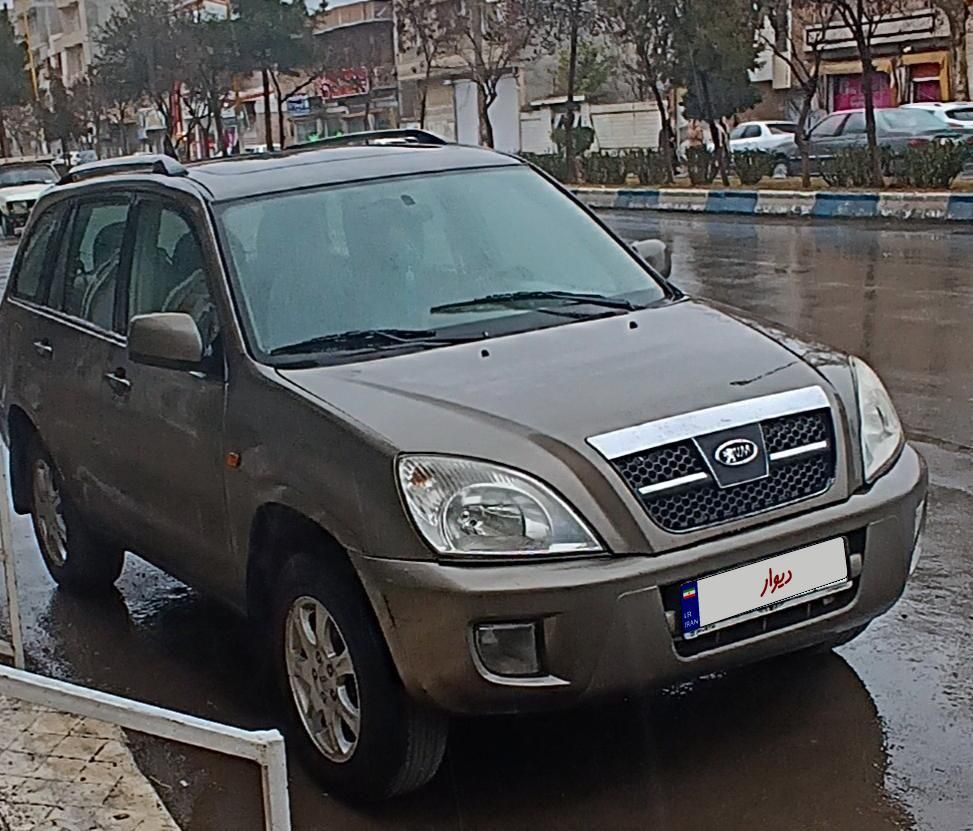 ام وی ام X33 دنده‌ای ساده - 2014