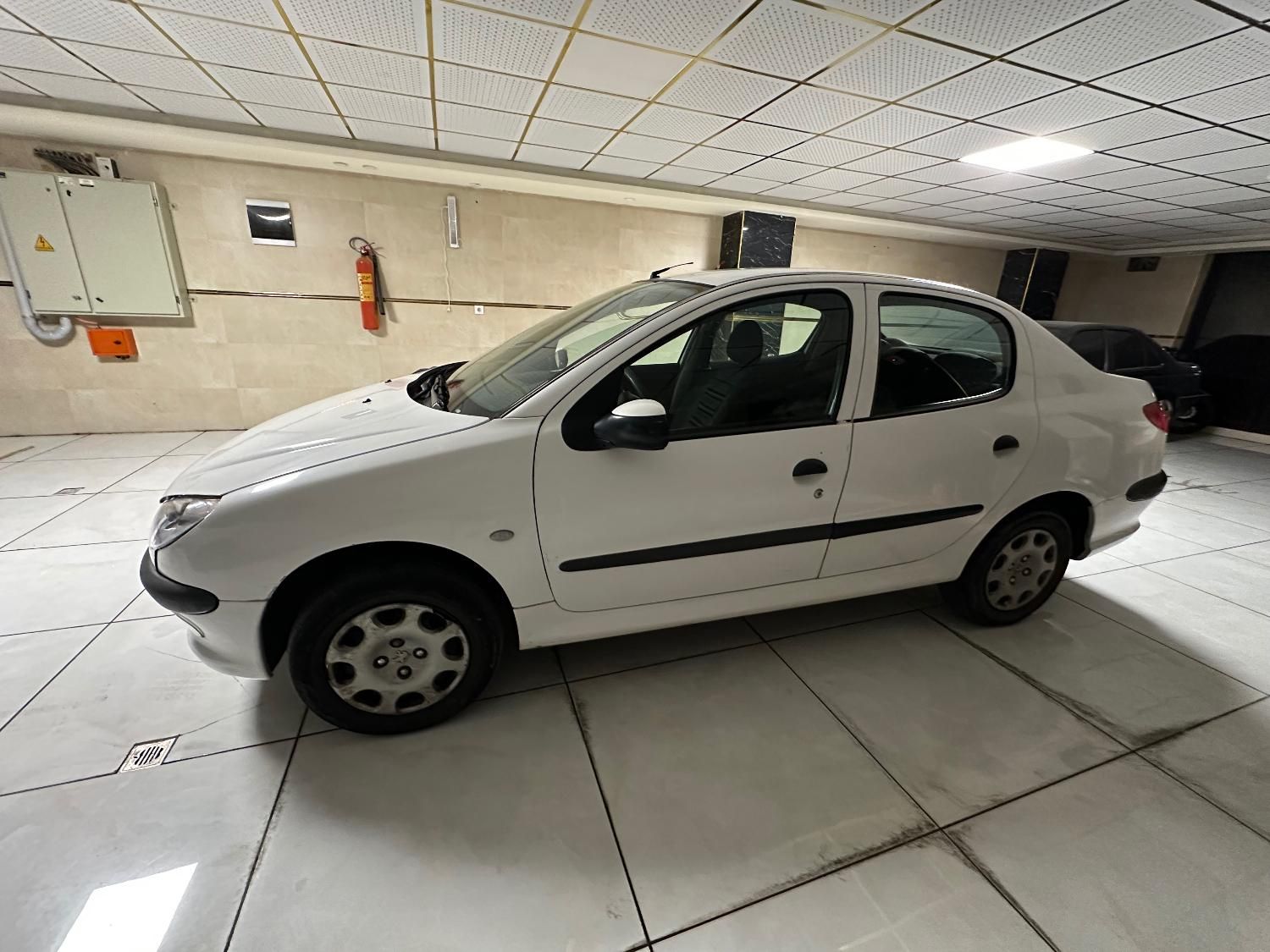 پژو 206 SD v8 - 1390