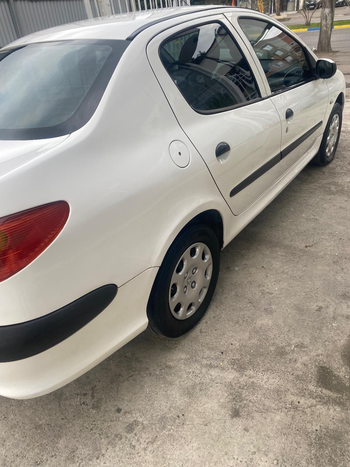 پژو 206 SD v8 - 1393