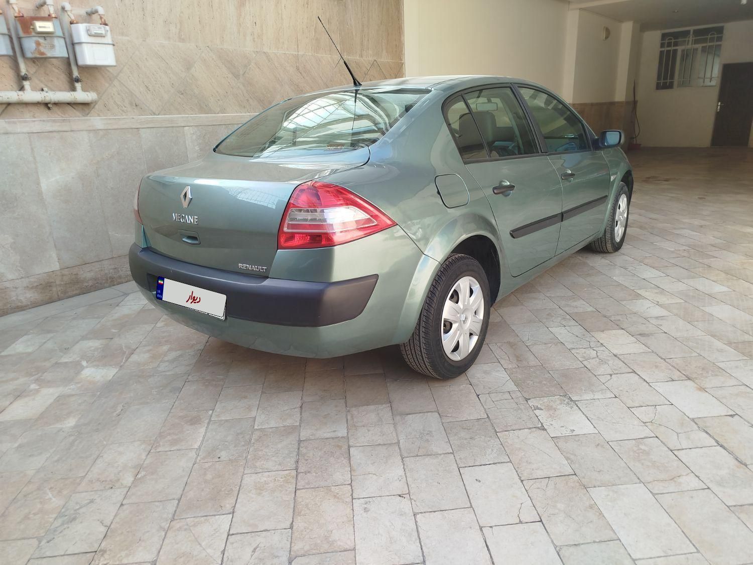 رنو مگان دنده‌ای 1600 - 2008