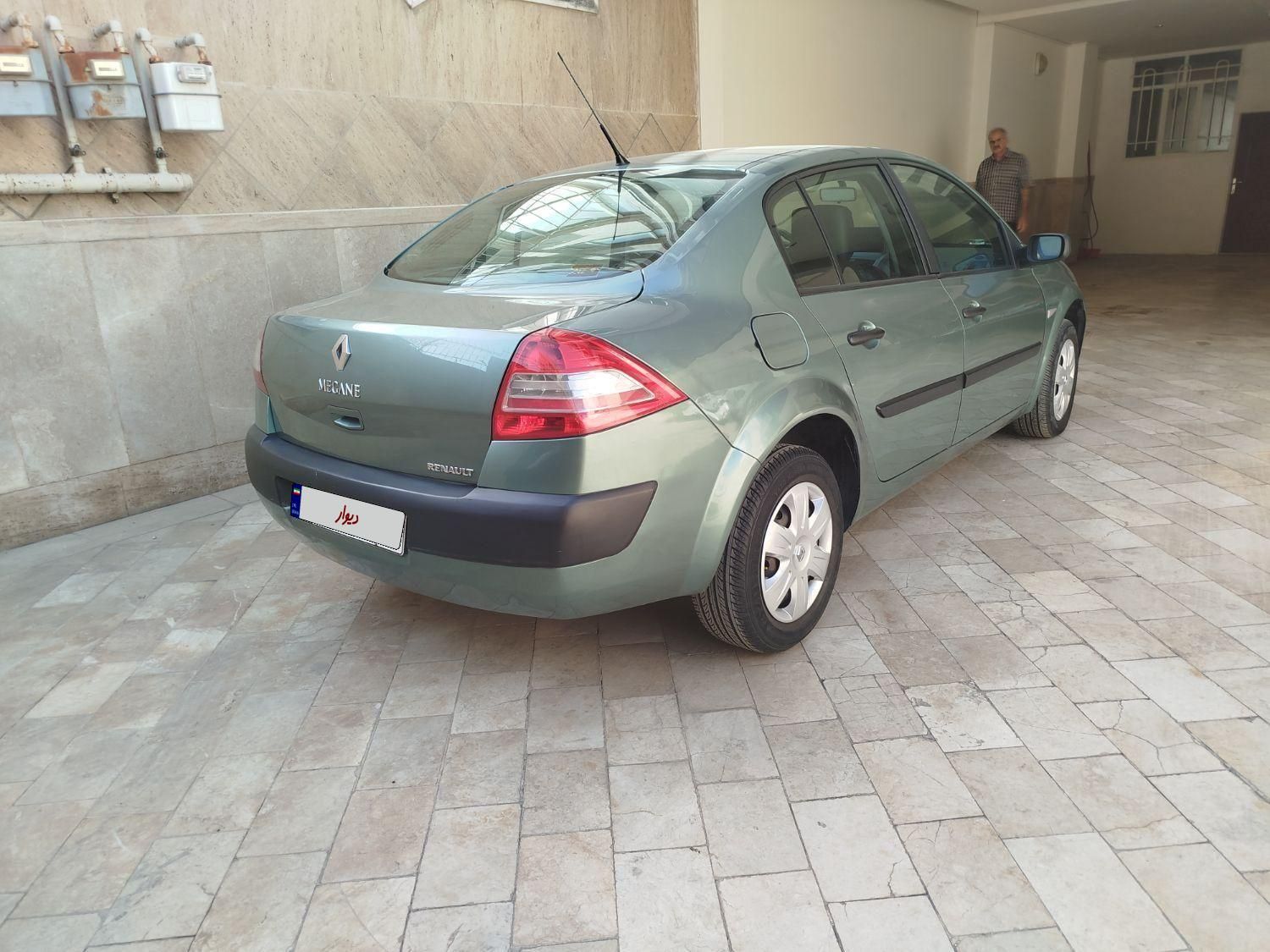 رنو مگان دنده‌ای 1600 - 2008