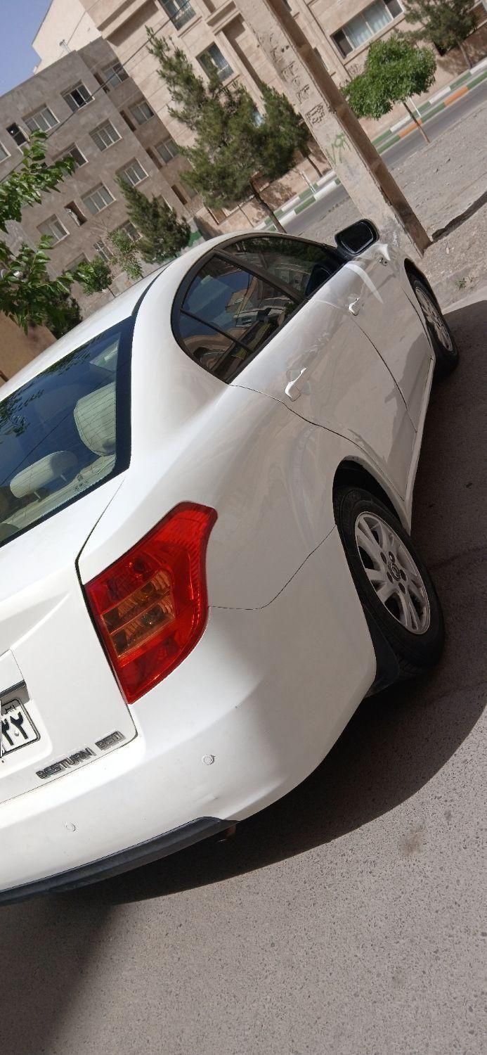 بسترن B50 اتوماتیک - 2014