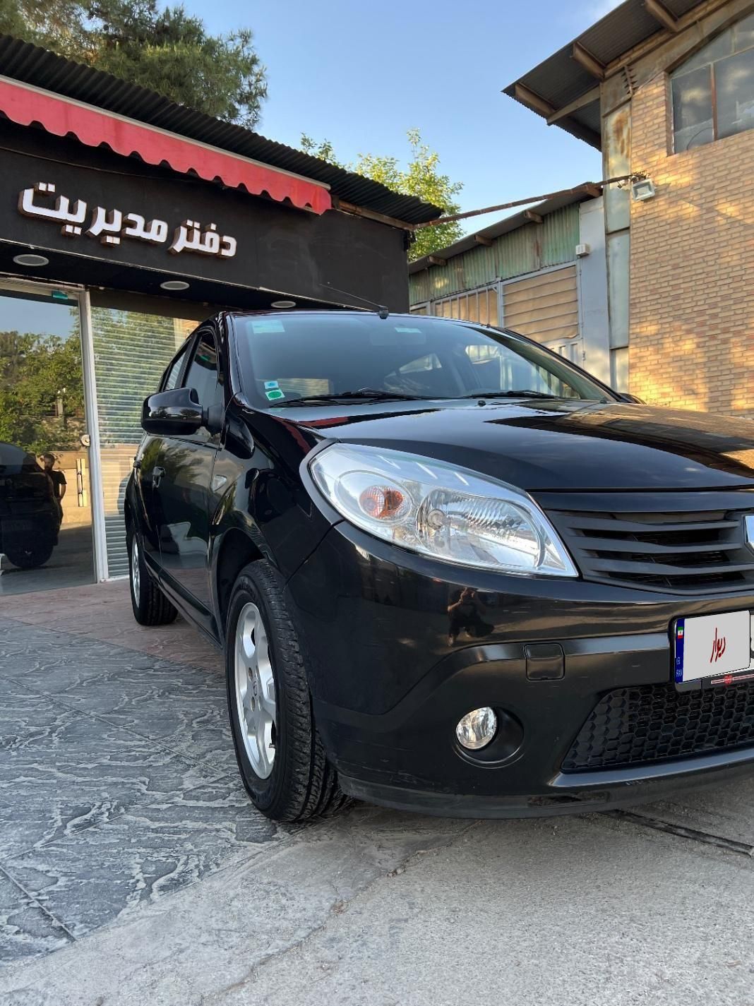 رنو ساندرو اتوماتیک - 1396