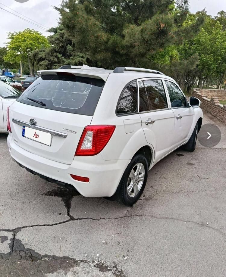 لیفان X60 دنده‌ای - 2015
