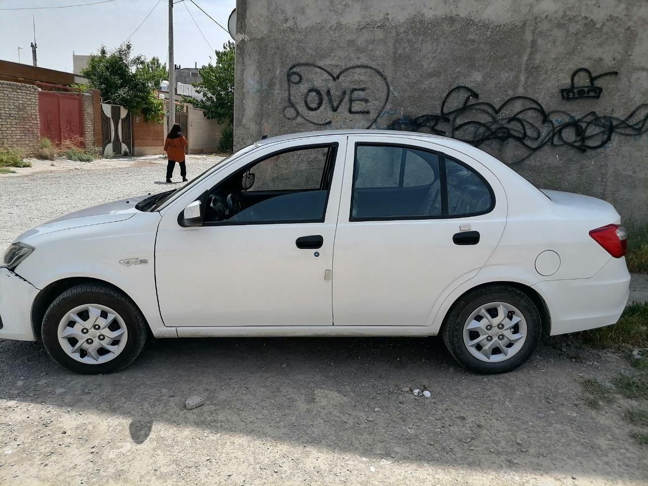 ساینا S دنده ای بنزینی - 1402
